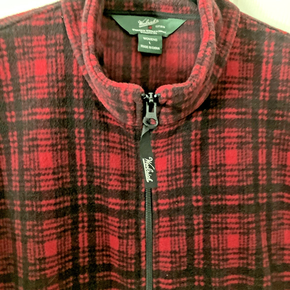 Woolrich Red Plaid Vest  Sz Large Red Black Hunt Y2K Hiking Preppy Nerd - Picture 2 of 9
